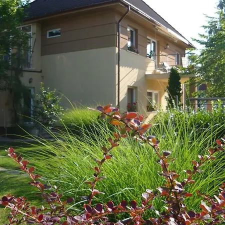 House And Apts. In Balaton 26303