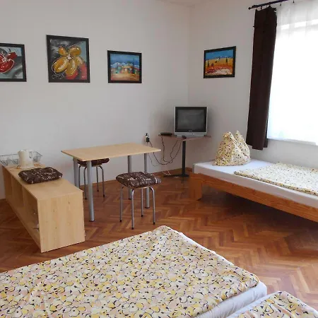 House And Apts. In Balaton 26303 Apartamento *