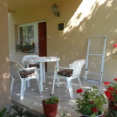 House And Apts. In Balaton 26303 Apartamento