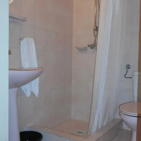 House And Apts. In Balaton 26303 Apartamento